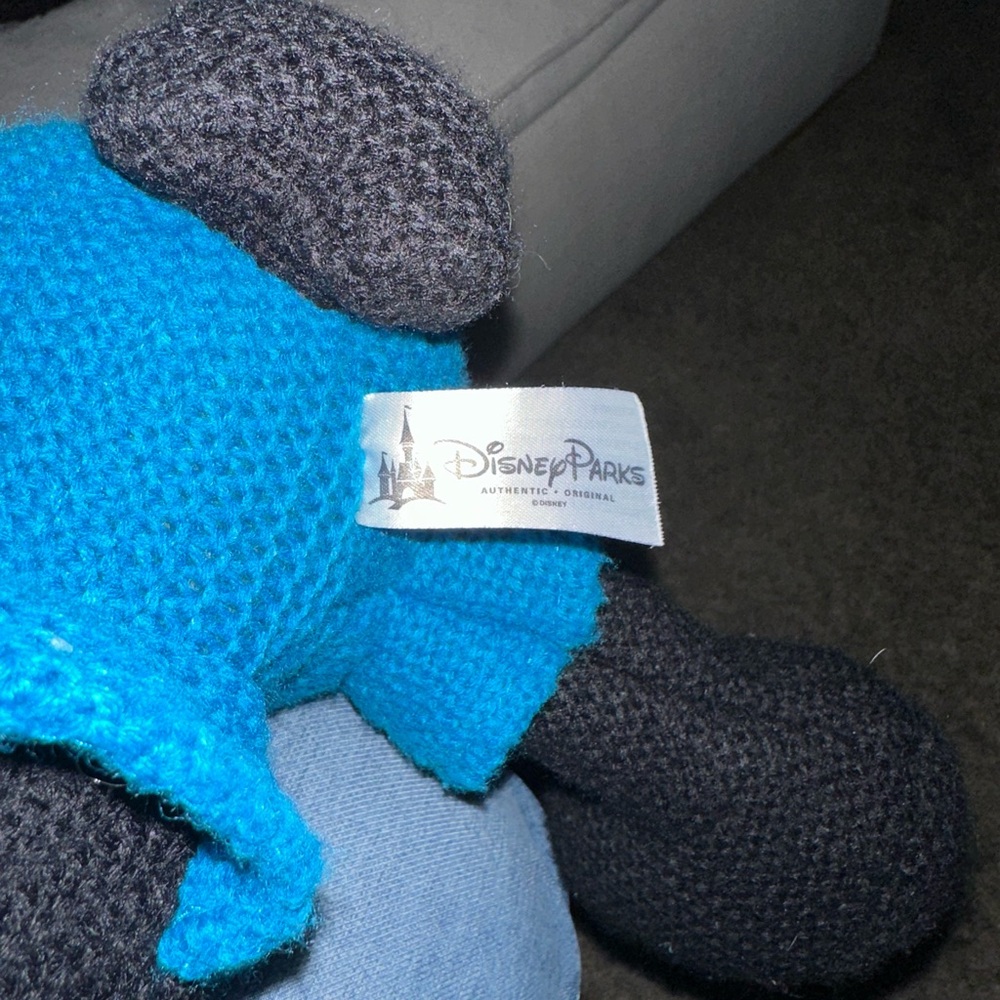 Disney Parks Black and Blue Oswald Knit Plush - Picture 3 of 3